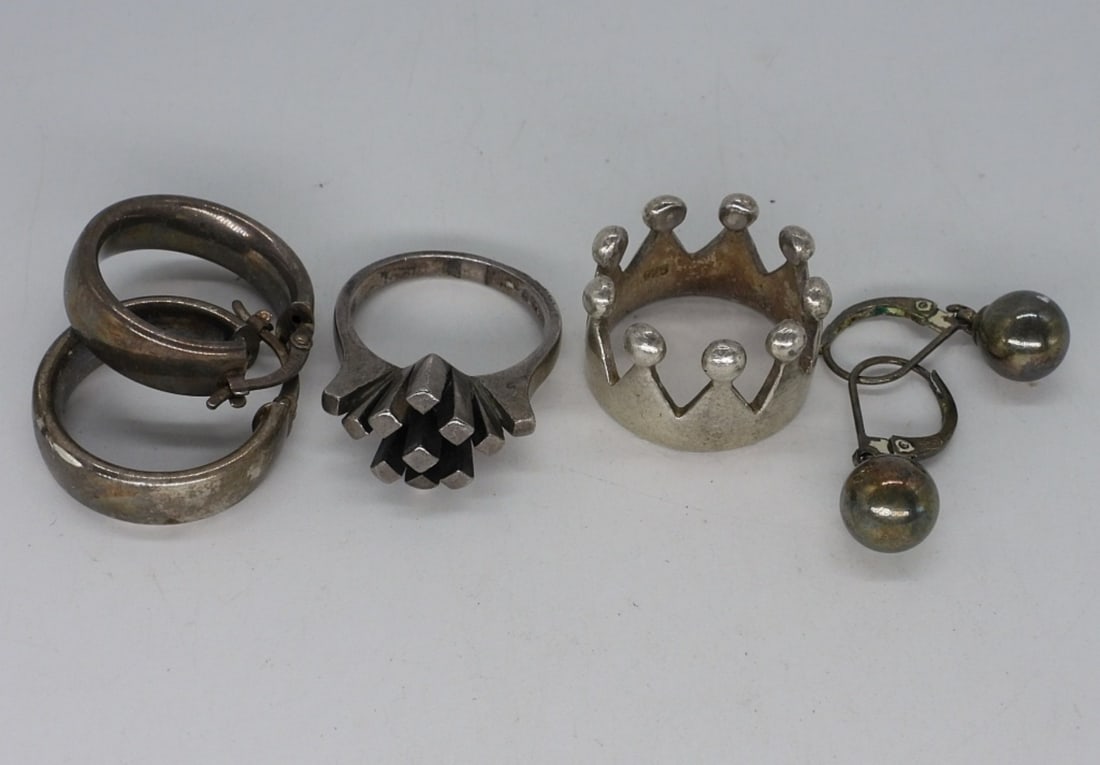 Art Deco Sterling Rings and Pierced Earrings (1 of 1)