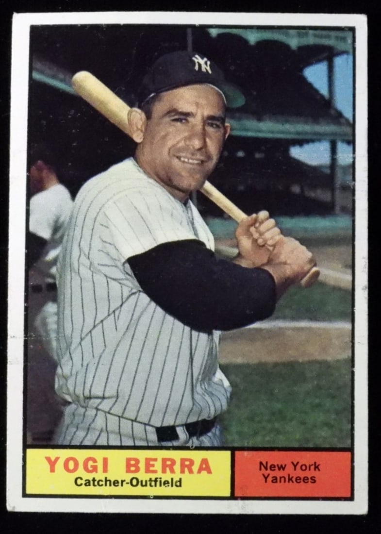 Yogi Barra TOPPS #425 1961: G condition with creases and scuff marks along the card. The card looks like to be trimmed.