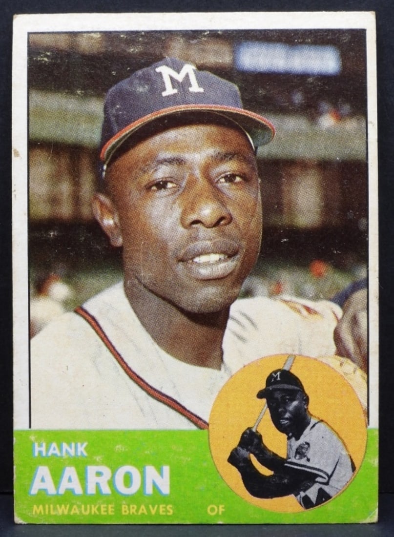 Hank Aaron TOPPS #390 Card (1 of 2)