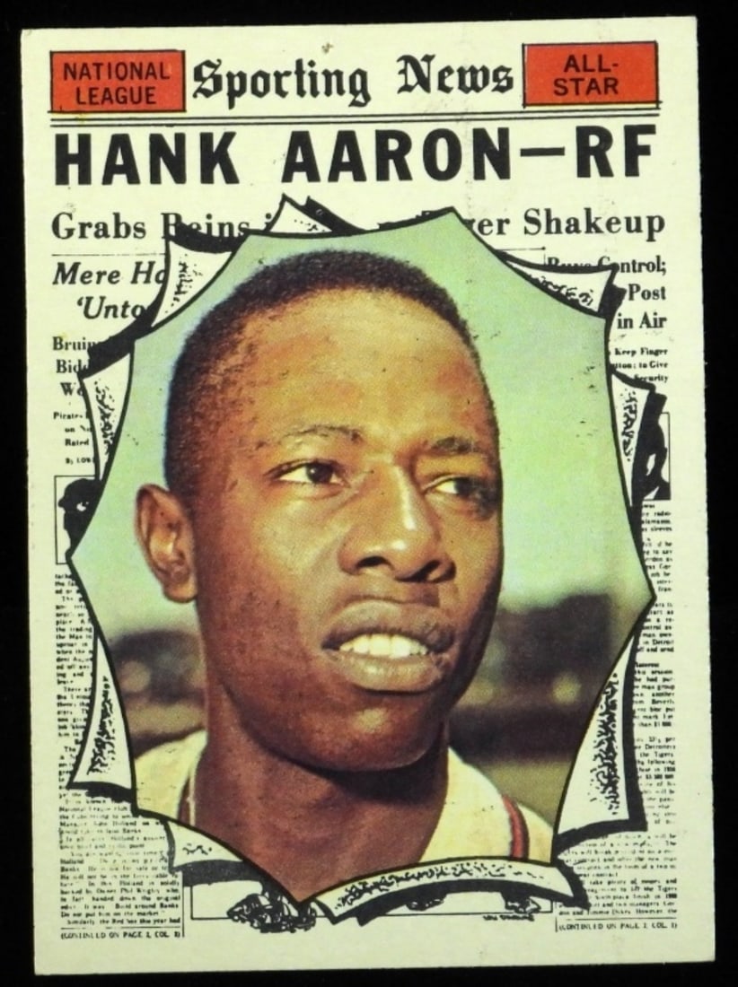 Hank Aaron TOPPS #577 Card: Very good condition, no creasing and corners are not rounded.