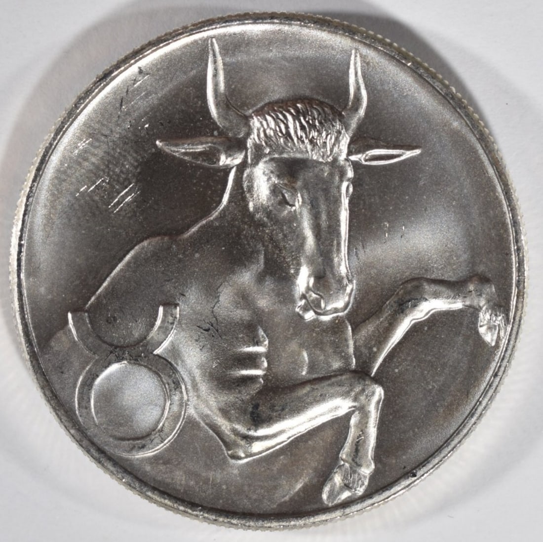 1oz .999 Silver Round- Taurus (1 of 2)
