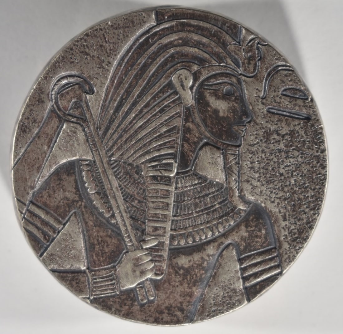 5oz Silver King Tut Coin- Egyptian Relic Series: Bid with Vintage Auctions!