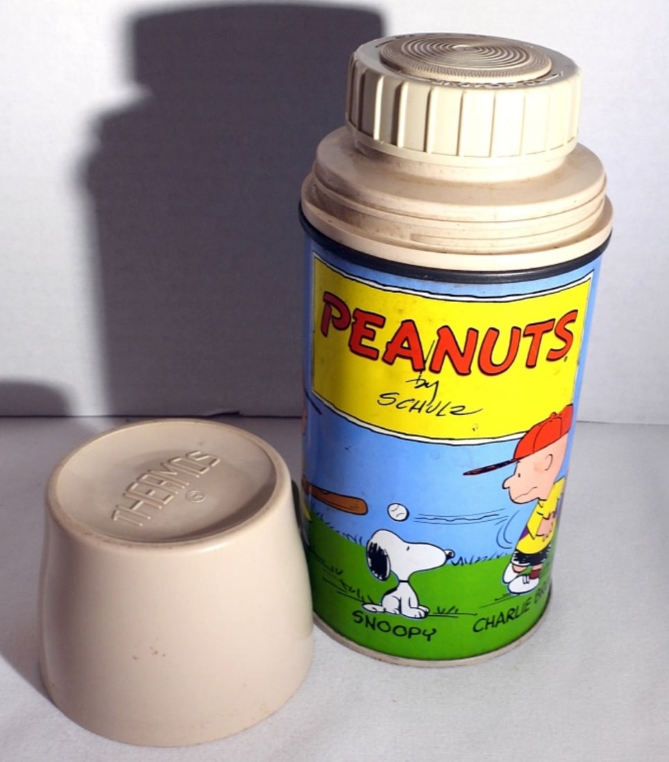 1959 Peanuts By Schulz-Metal Thermos: Charlie Brown, Snoopy, Schroeder, Linus and Lucy