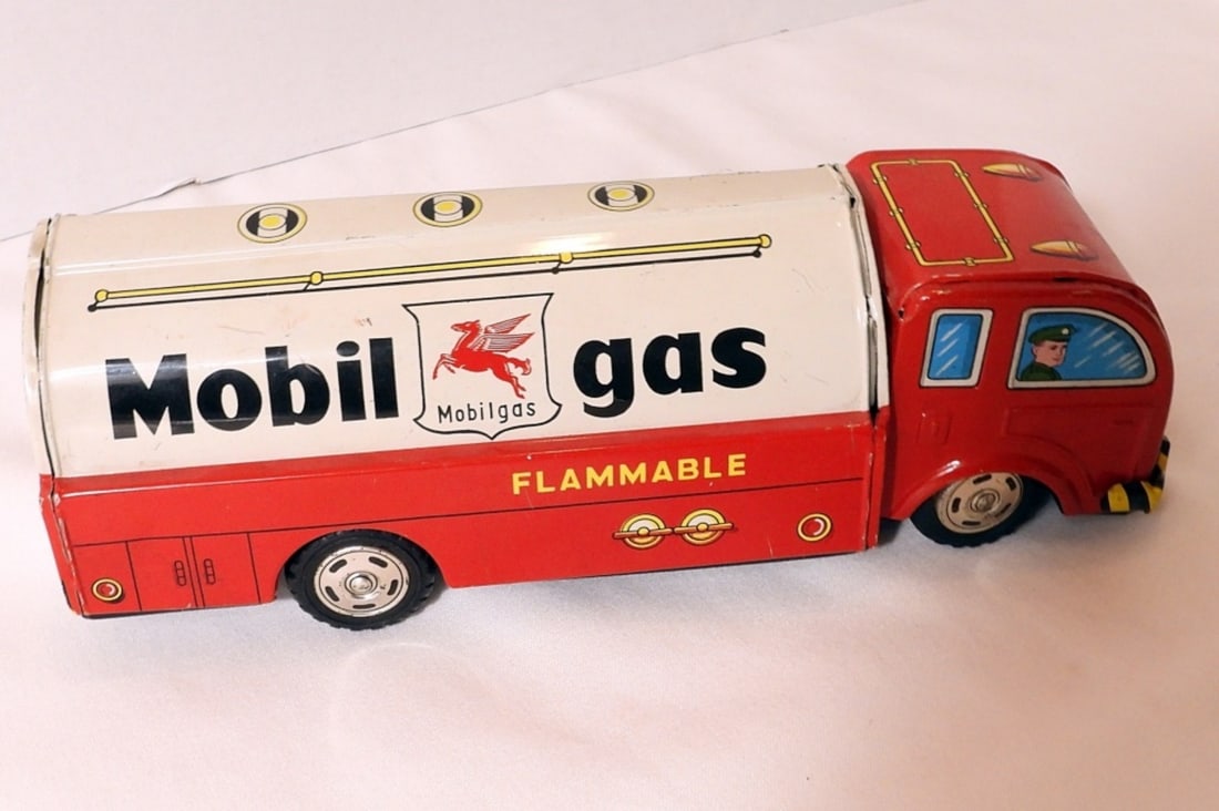 Mobil gas Tin Toy Truck: (There is a dent on the side.)