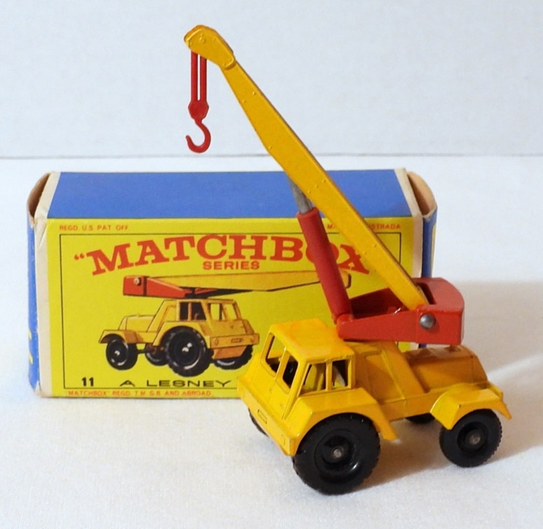 Matchbox Series #11 Jumbo Crane (1 of 4)
