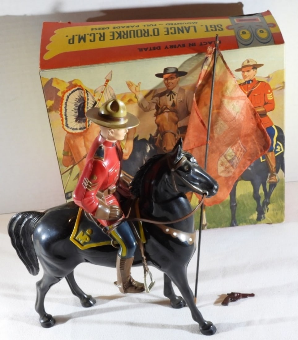 Hartland Sgt. Lance O'Rourke & Horse: Comes with everything, box is in fair condition. A little worn.