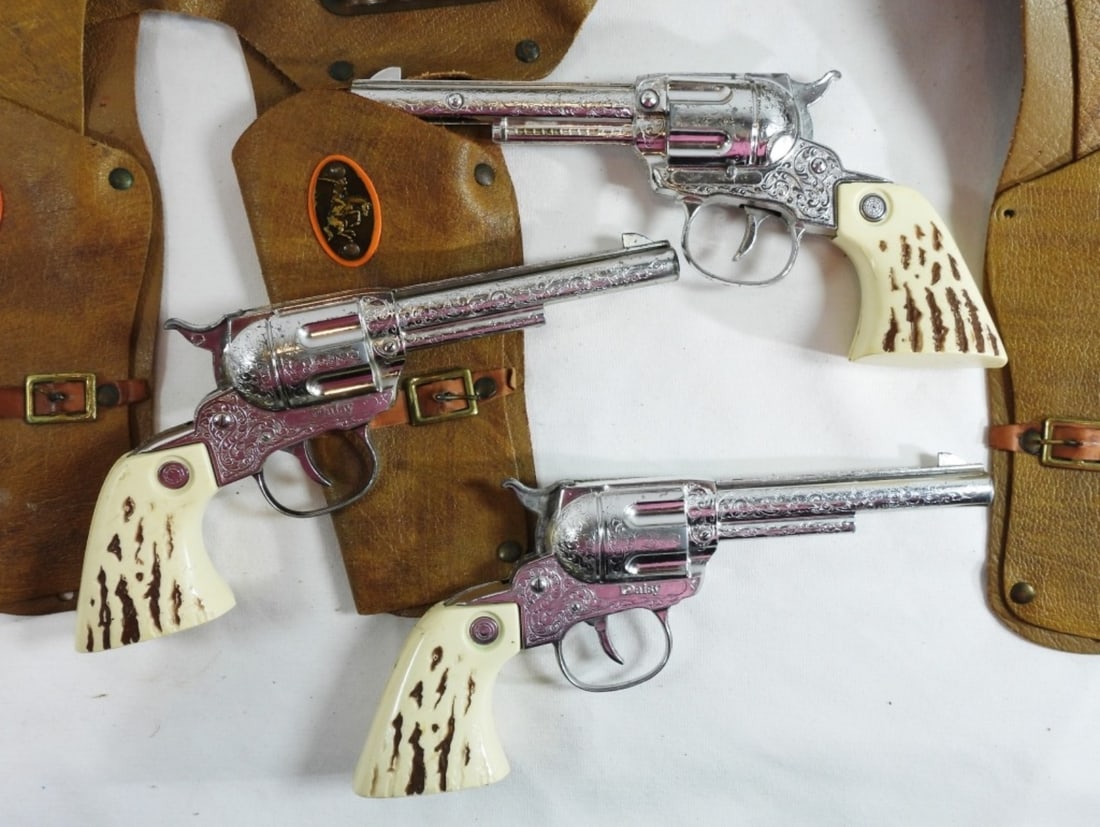 Daisy Cap Guns With Holster - 2