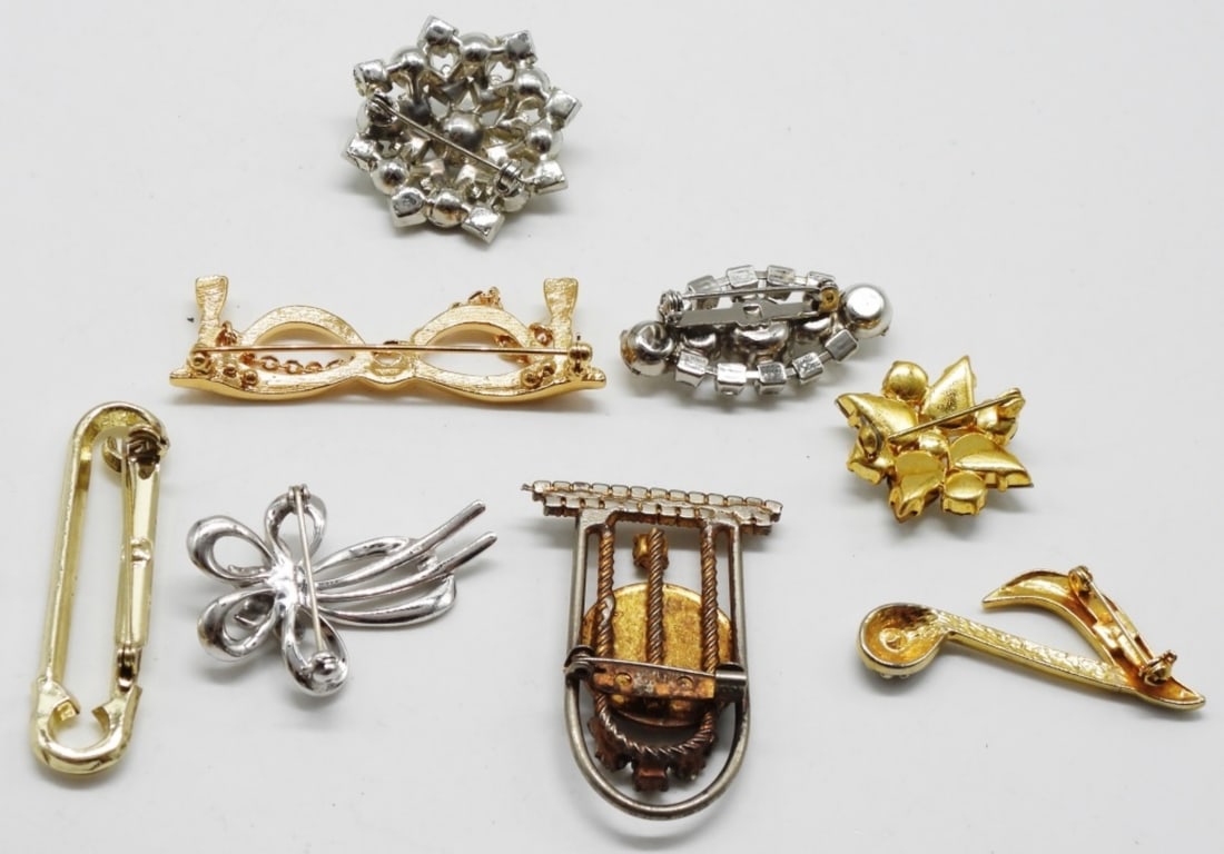 (8) Brooches - 2