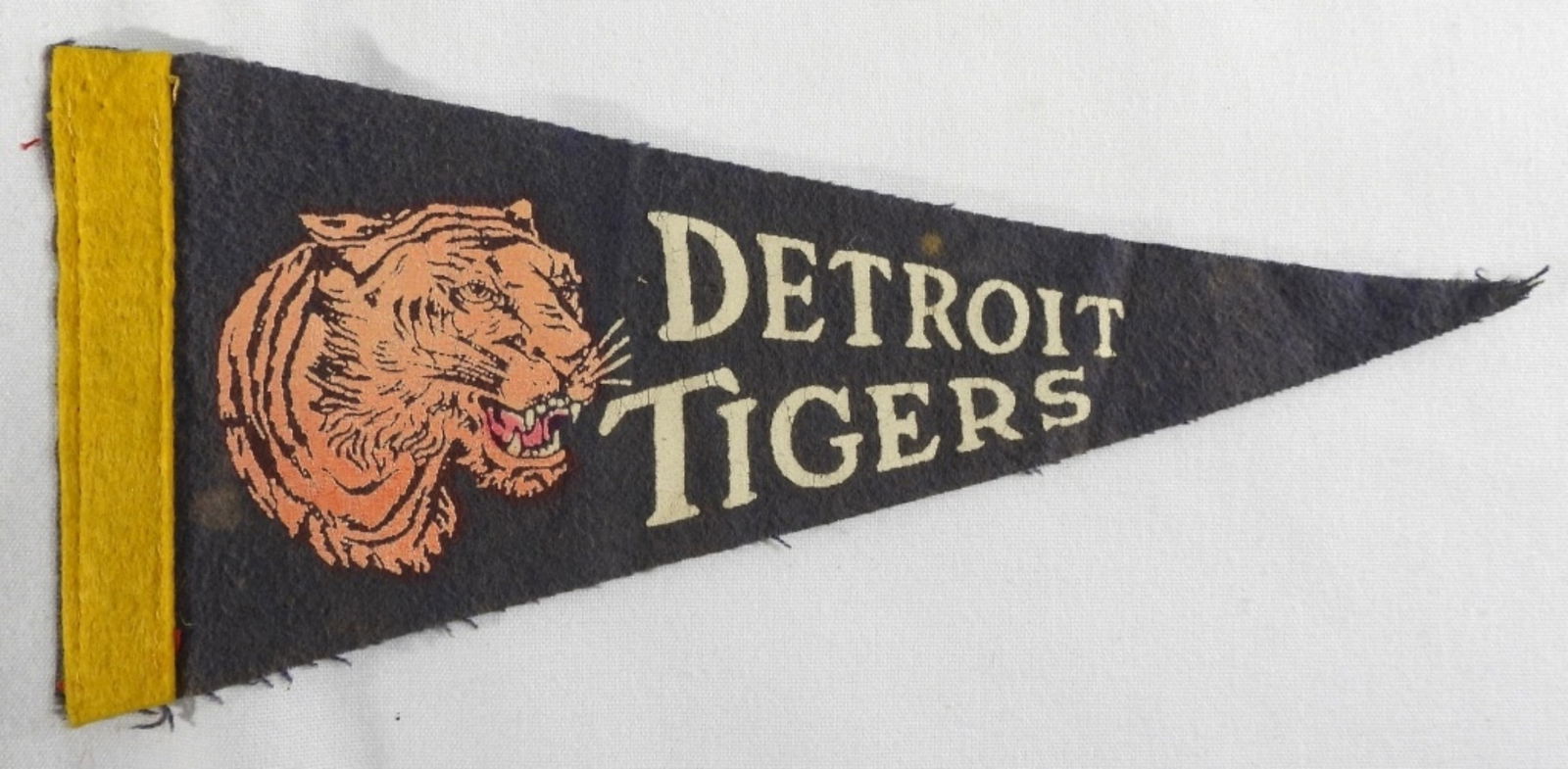 4X9 Detroit Tigers Mini Pennant: Dark Blue