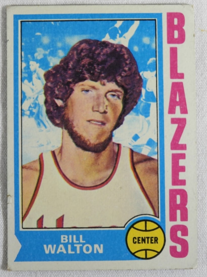Bill Walton TOPPS #39 Card: Rounded corners, no creasing. In fair condition