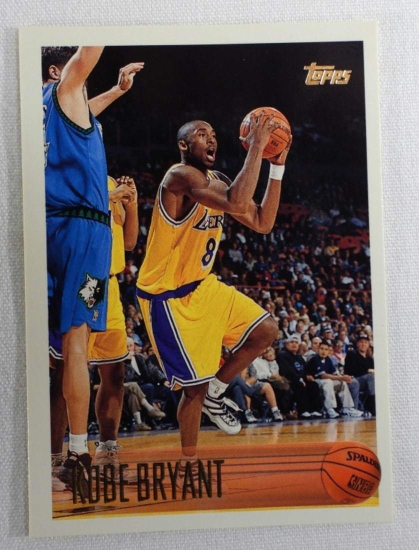 Kobe Bryant TOPPS #138 Card (1 of 2)