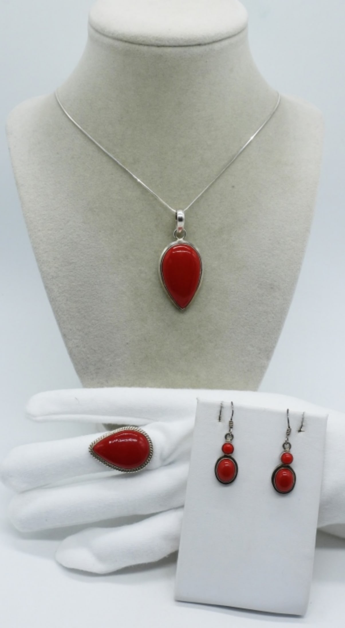 Red Coral 925 Necklace, Ring & Earring Set: Red Coral sterling ring (size 7), Necklace 22" long, pierced Earrings (1.5" long). (17 dwt)