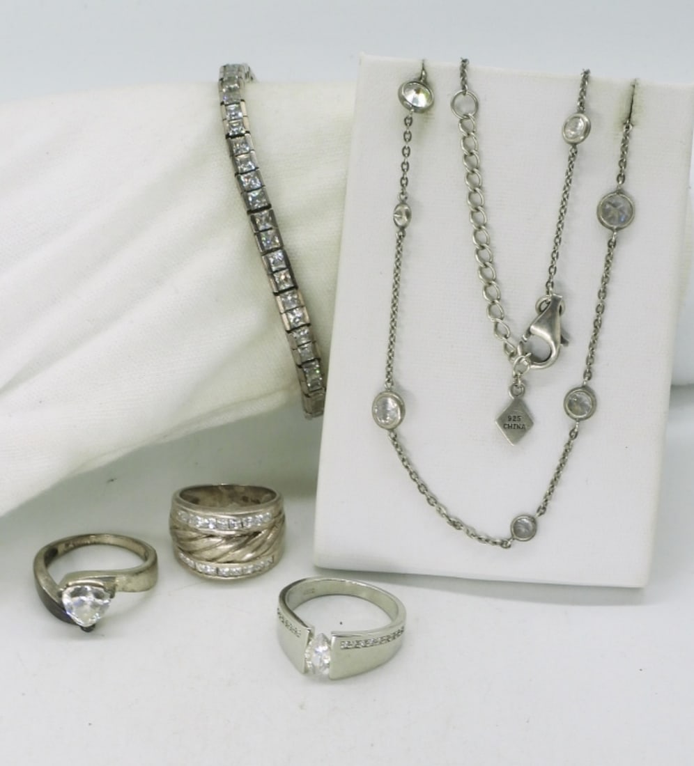 Simulated Diamond Rings & More 925 (1 of 1)