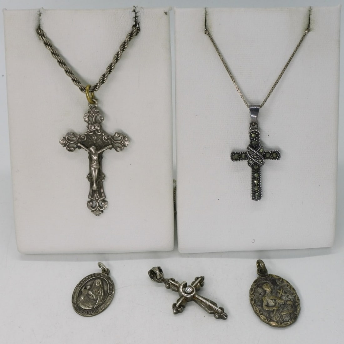 5 Sterling Religious Pendants & Chains (1 of 3)