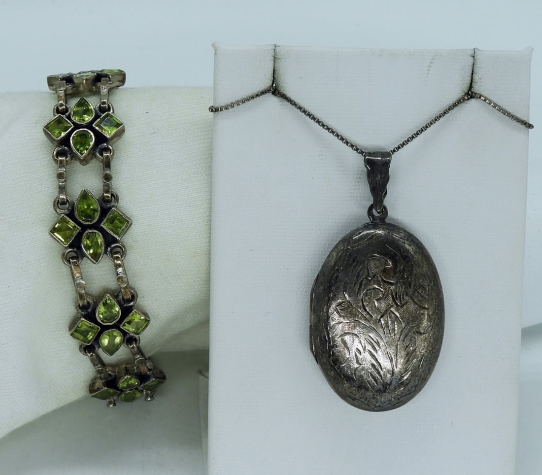 Vintage Sterling Locket & Peridot Bracelet (1 of 3)