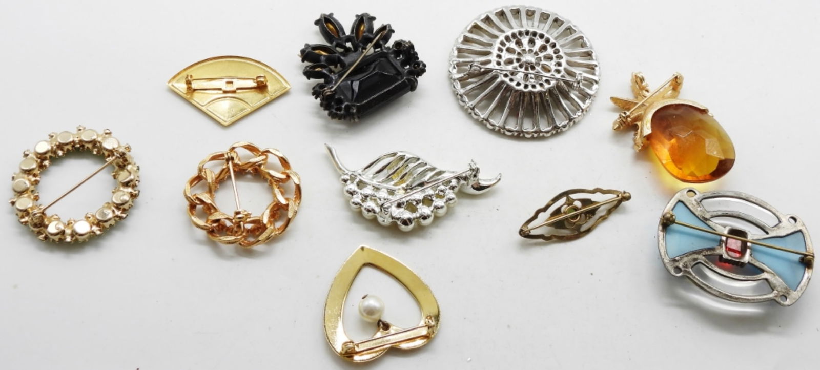(10) Brooches - 2