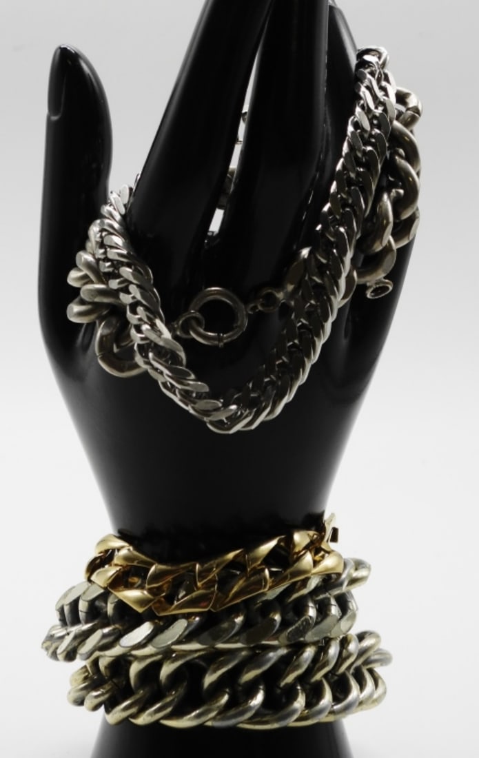 (5) Chunkey Chain Bracelets: Bid at the number one auction house, vintageauctionsonline.com