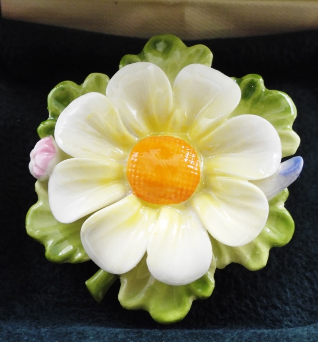 Handmade Floral Brooch - 2