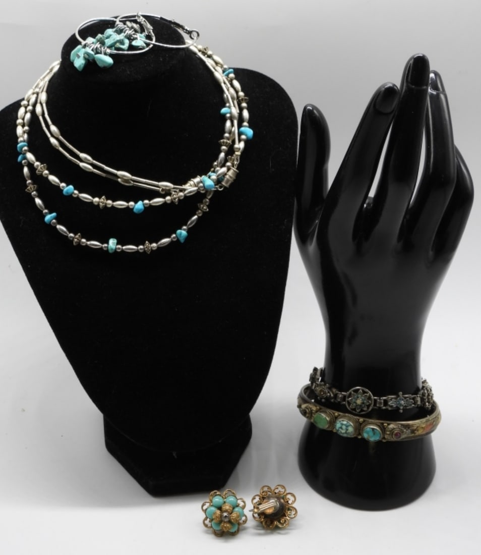 Turquoise Style Necklace, Bracelet, Earring Lot: 2- Necklace,2- bracelets, and 2 sets of earrings, one is pierced, and one is clip-ons