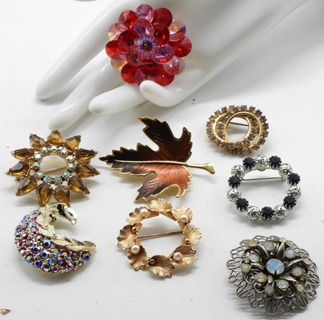 (8) Brooches: Rhinestone & Beads