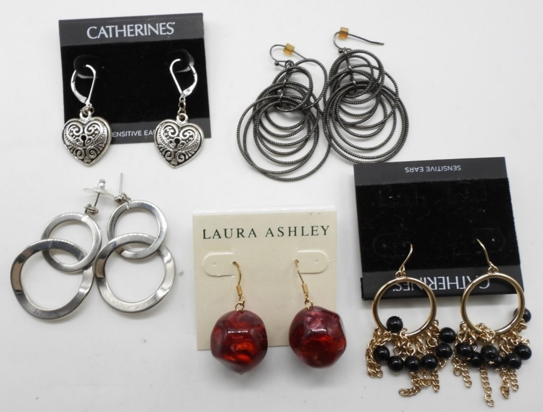 (5) Pair Of Earring: For Pierced Ears (3) Pair Brand New