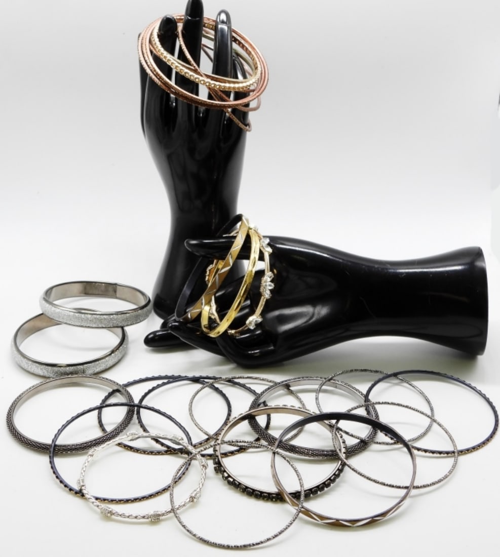 (27) Fashion Bangles: All different styles. Check us out today!!