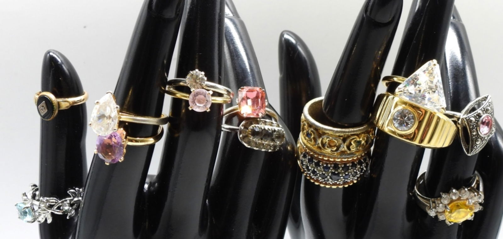 (14) Various Fashion Rings: ranging sizes from 5-11