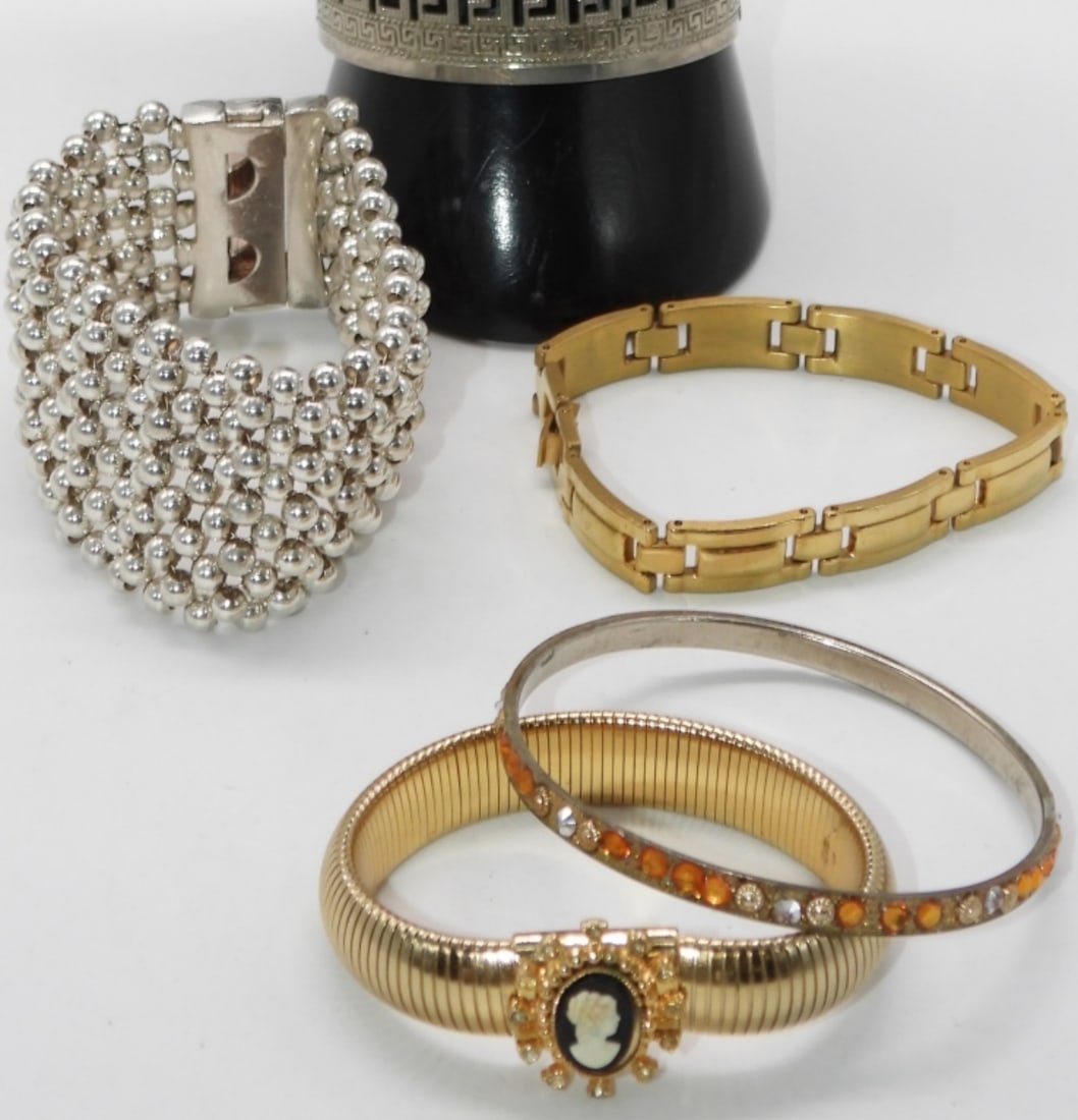 (7) Chunky Bracelets - 2