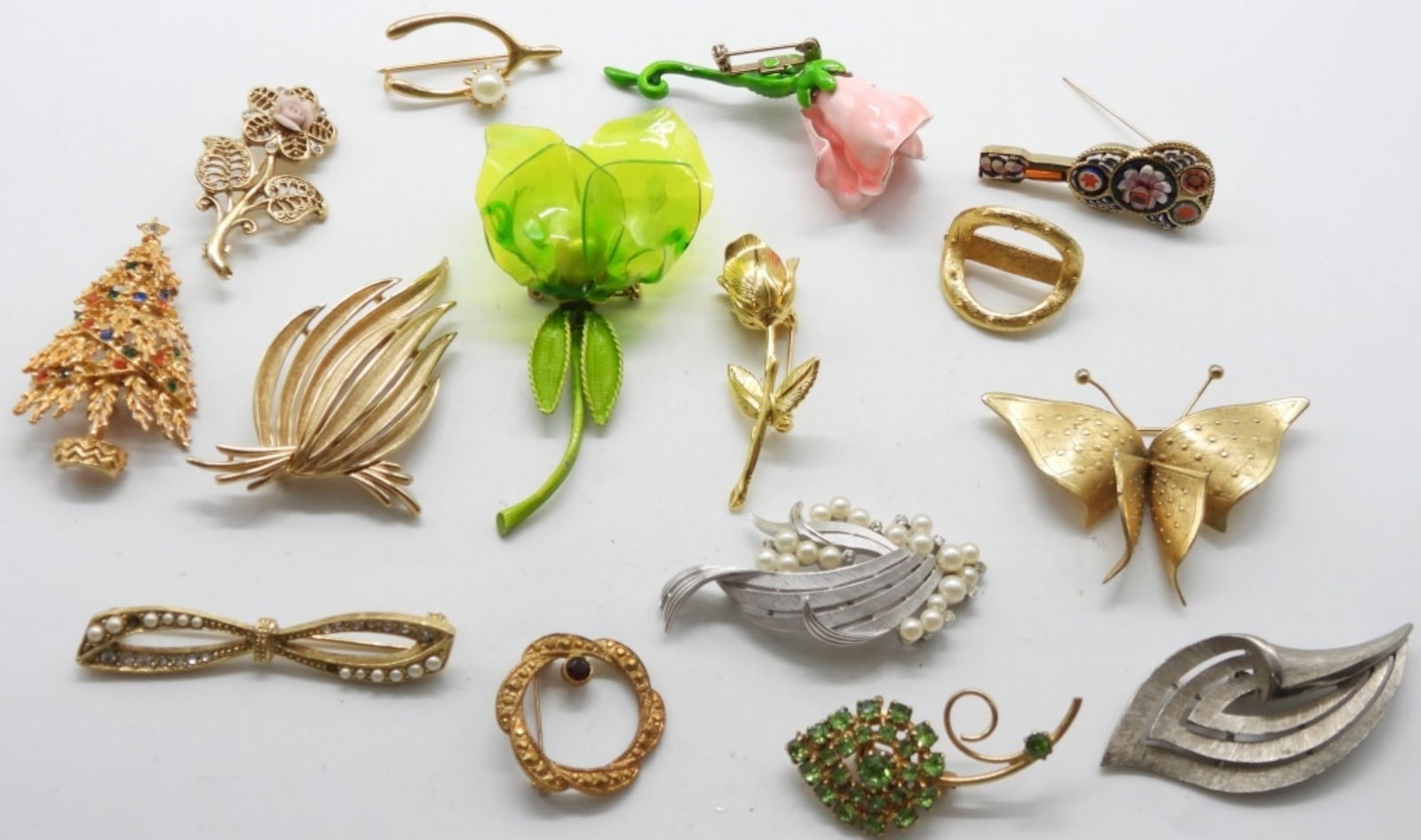 (15) Beautiful Brooches: Various brooches, animals, flowers and more. One flower has uranium in it.