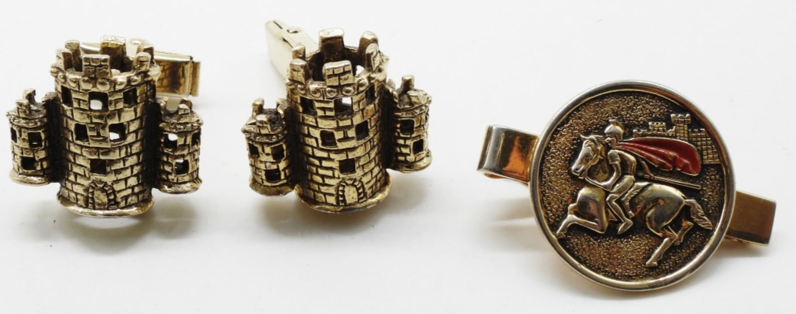 Castle Tie-Clip & Cuff-Links: Bid at the number one auction house, vintageauctiononline.com