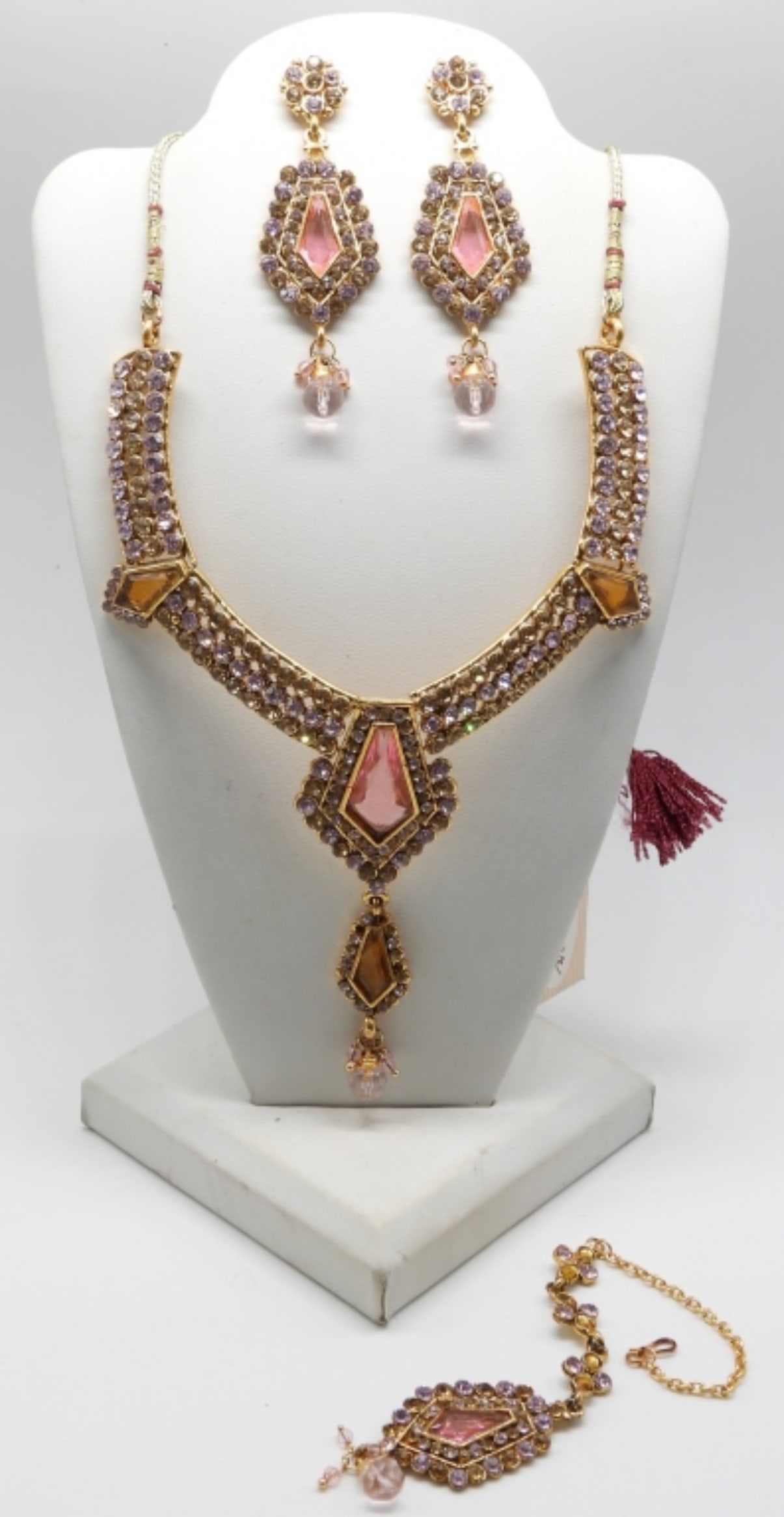 Gold Tone & Pink Set: Very beautiful