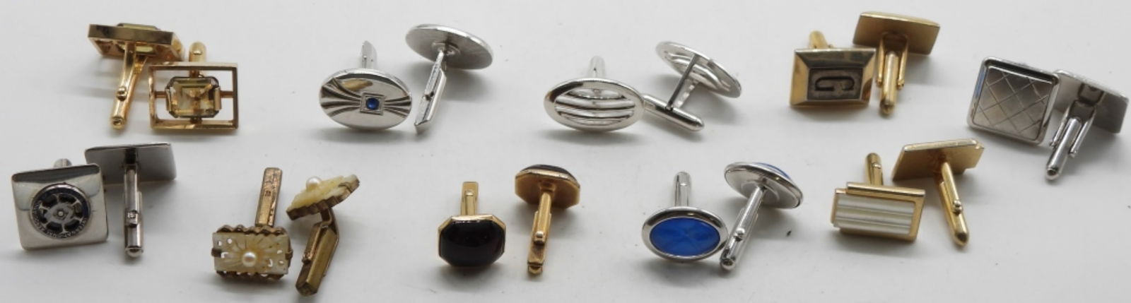 (10) Pair Of Cuff-Links: Buy your vintage jewelry here vintageauctionsonline.com