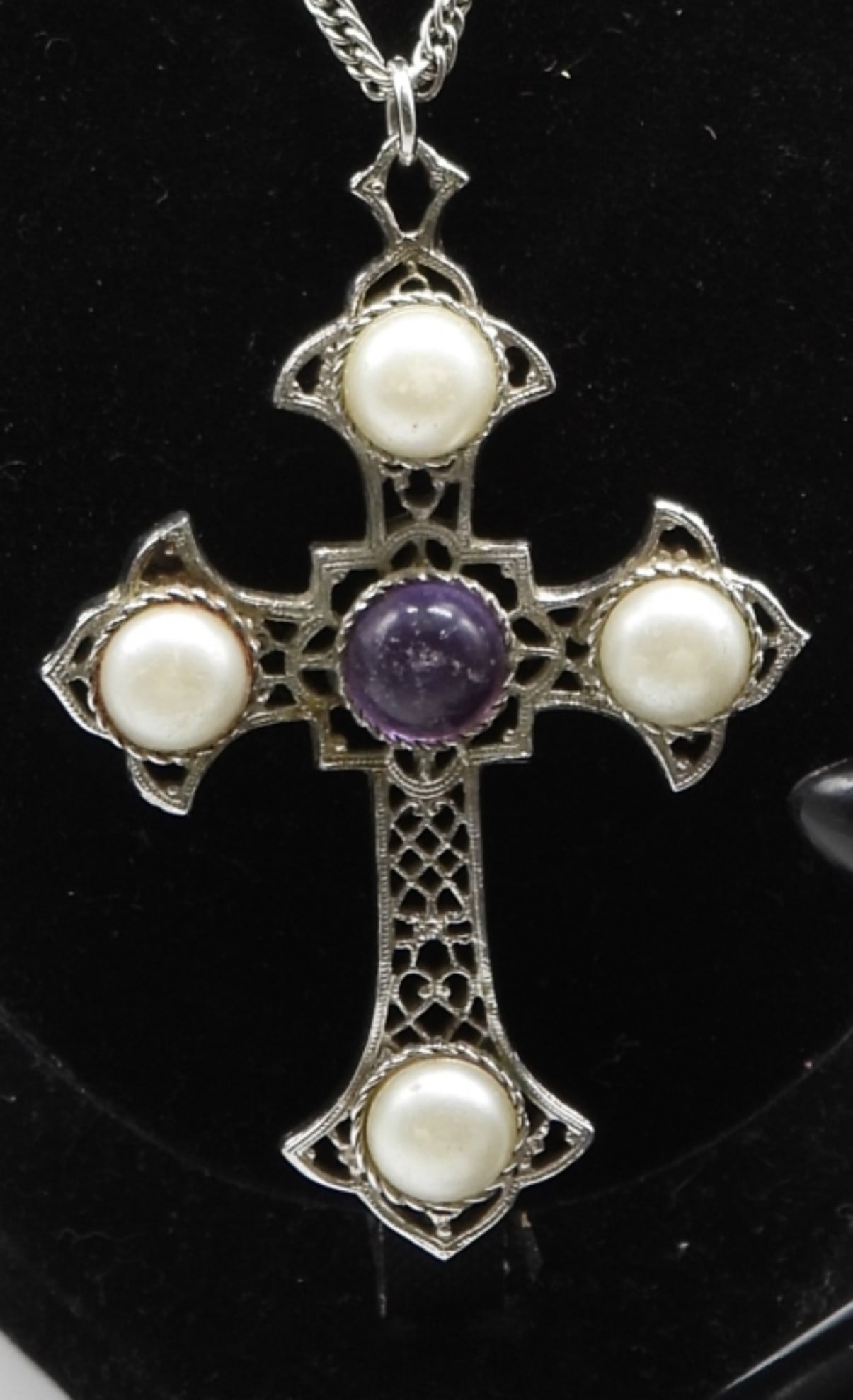 (2) Large Crosses (1) Chain - 2