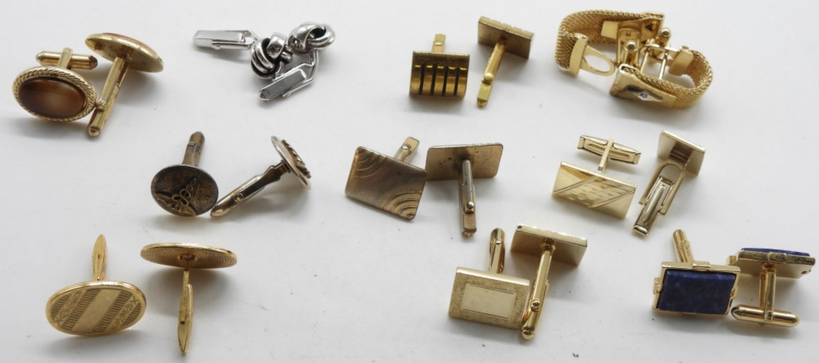 (10) Pair Of Cuff-Links: Buy your vintage jewelry here vintageauctionsonline.com