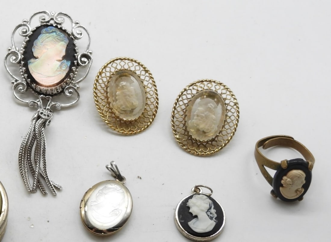 Cameo Mixed Lot - 3