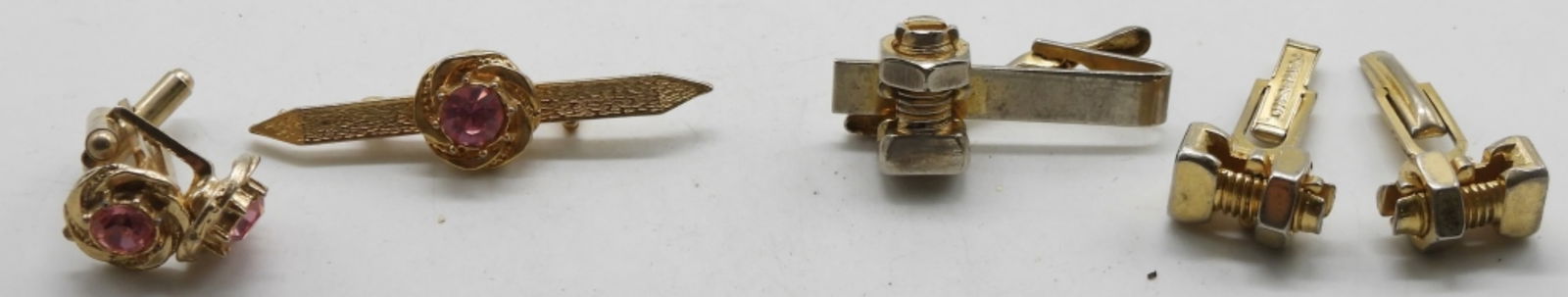 (2) Sets Of Tie Clips & Cuff-Links: Shop vintageauctionsonline.com