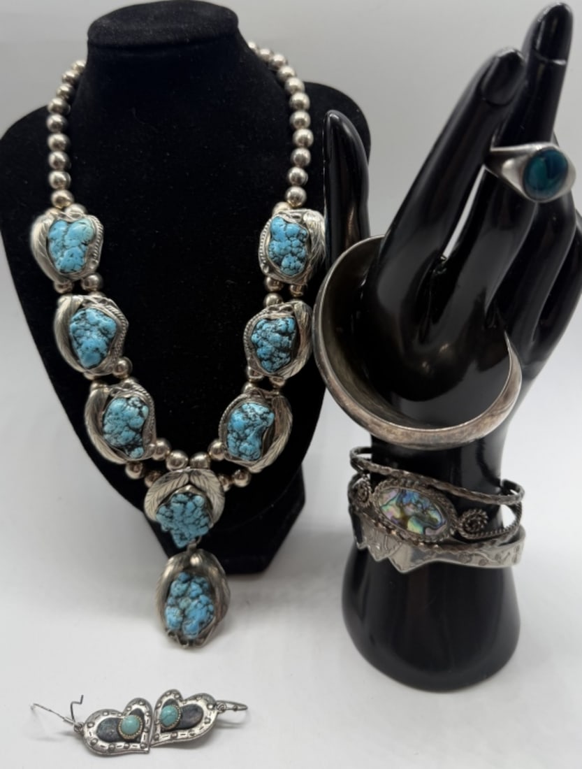 Teal Unique Jewelry Lot: 1 Necklace, 4 bracelets, 1 pair of earrings & 1 Ring (size 6)