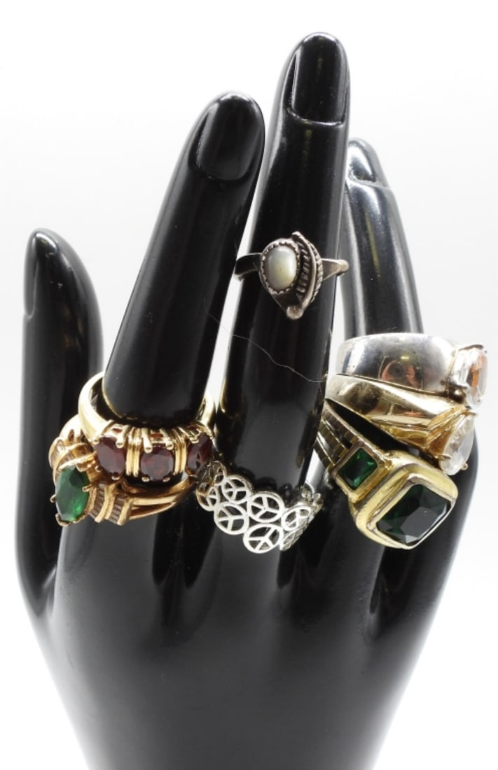 (7) Various Fashion Rings: Sizes range from 3-10