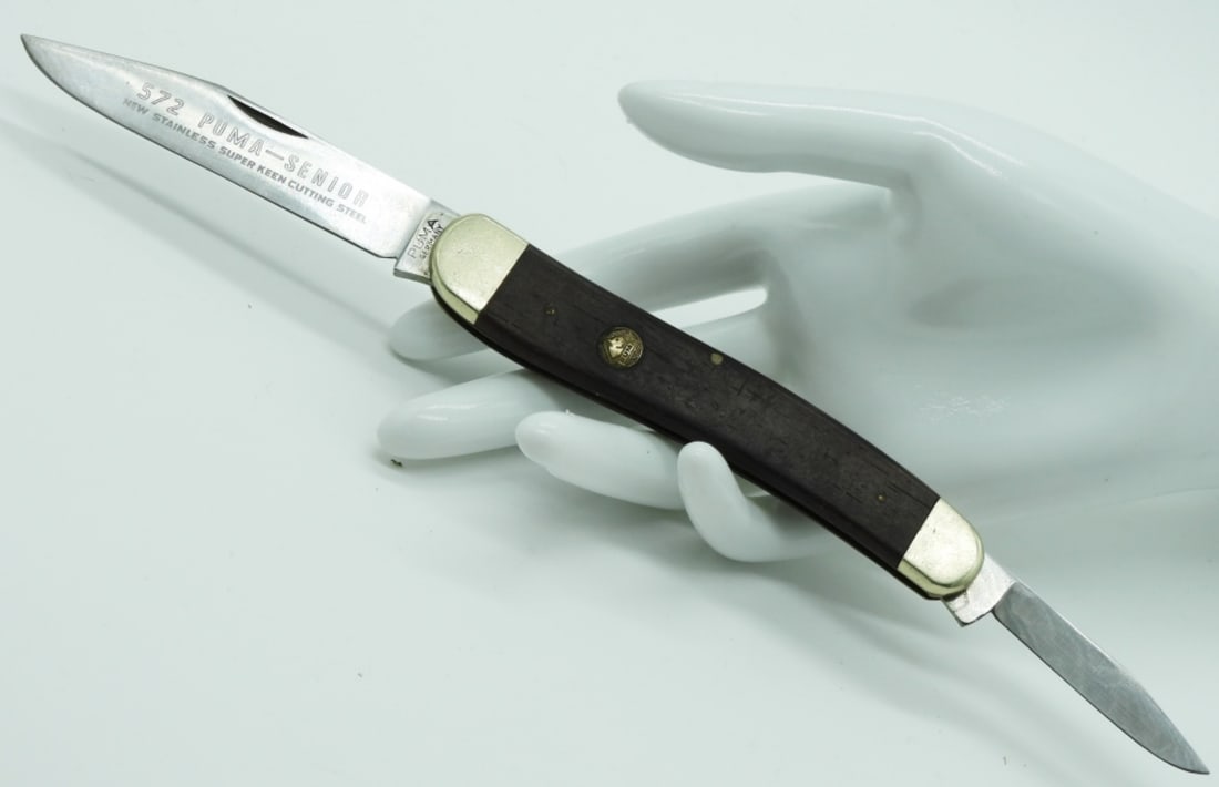 572 Puma-Senior Two-Blade Pocket Knife: Used. New stainless super keen setting steel