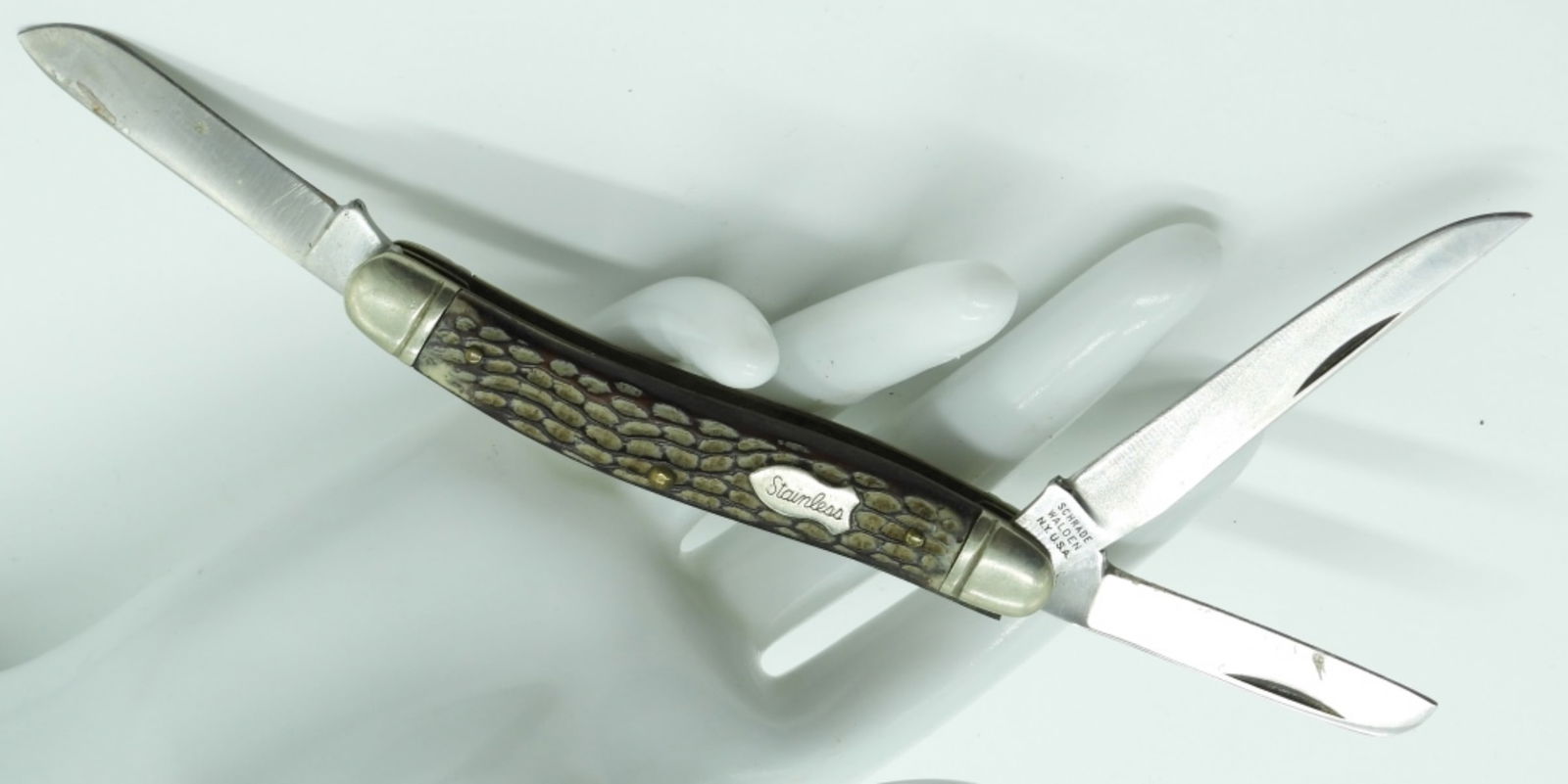 Schrade Walden #325 Three-Blade Knife: Used. Sharp