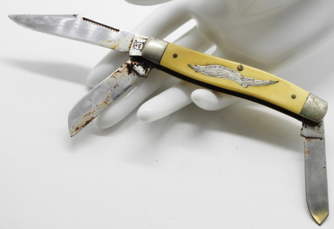 Patrick Henry Limited Edition S.W. Cut E1: 3 Blade pocket knife. Has some rust on the knives.