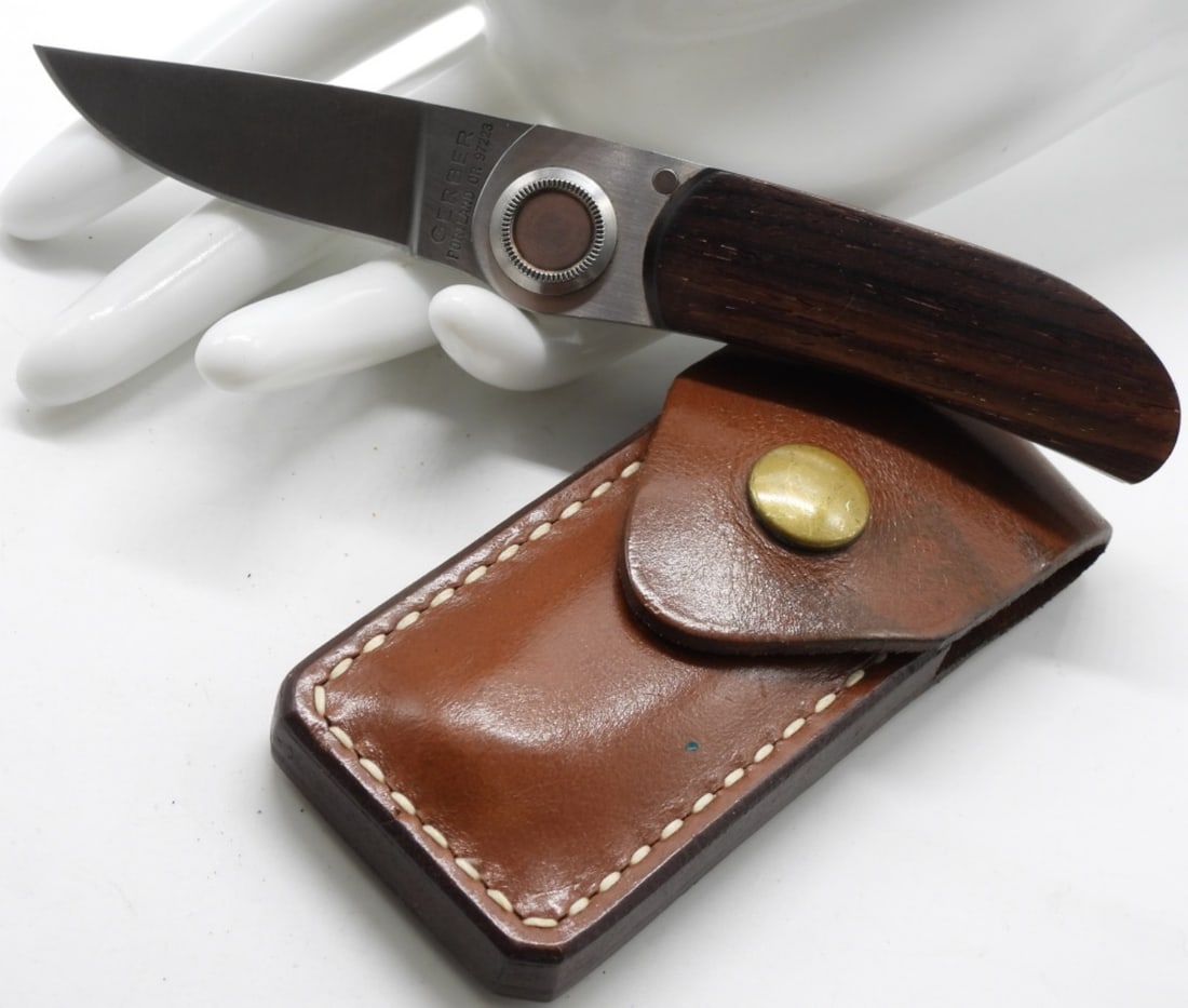 Gerber Paul Model 2 PW: Lockback, no rust, no chipping. Comes with sheath