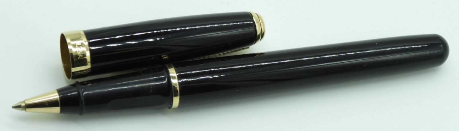 Sheaffer's Ball Point Pen: There is a name engraved on the cap