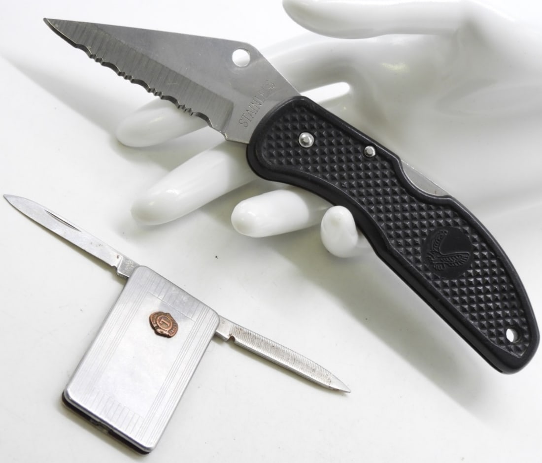 Money Clip Knife & Lockback Knife: Both in fair condition. No rust on any blades