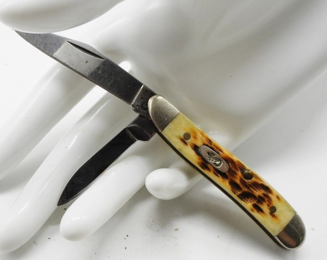 Case XX 6220 Pocket Knife (1 of 2)