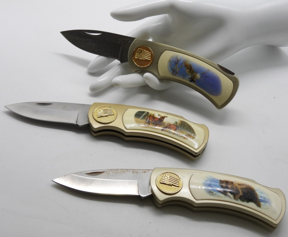 (3) Wildlife Handle Lock-Back Pocket Knives (1 of 2)