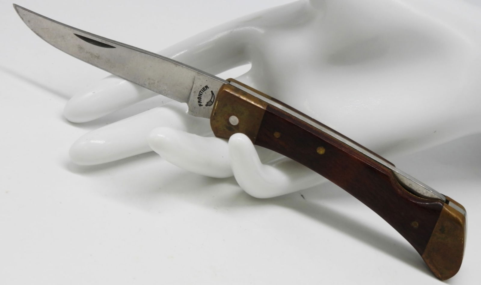 Imperial Frontier 4515 Lock-Back Knife (1 of 2)