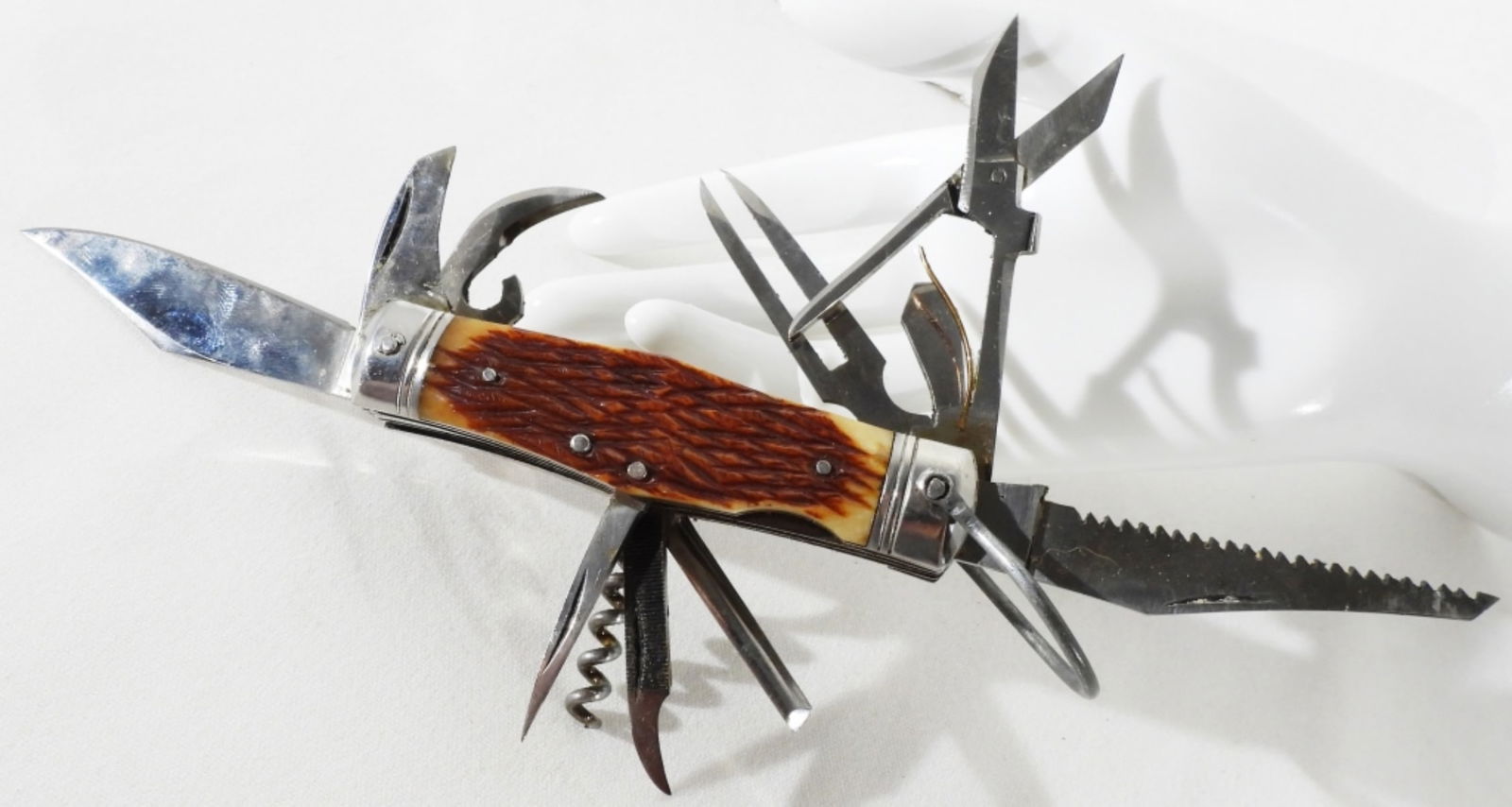 Vintage Explorer Multi-Tool Pocket Knife: Visit our new site live.vintageauctionsonline.com