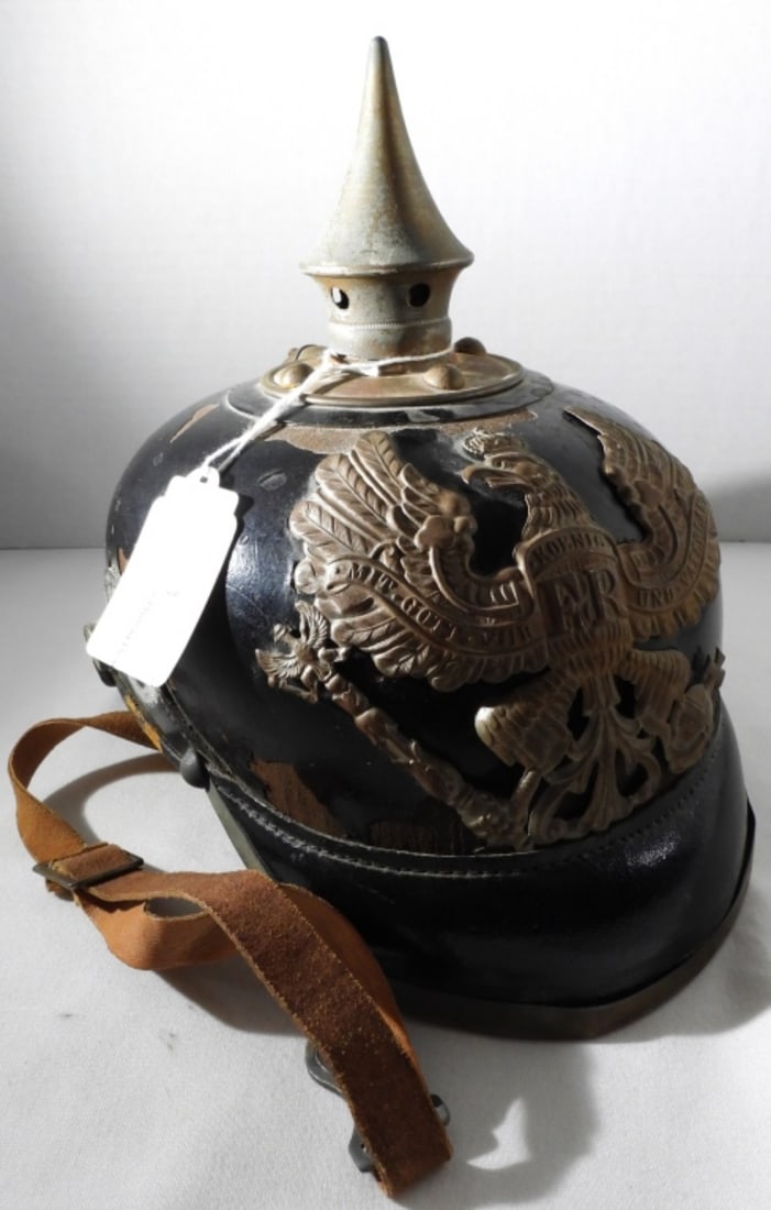 WW1 German Prussia Pickelhaube Spike Helmet (1 of 4)
