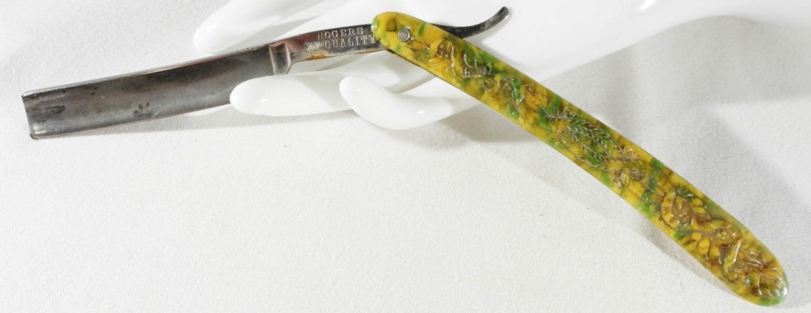 Vintage Rogers Straight Razon: Nice Detail